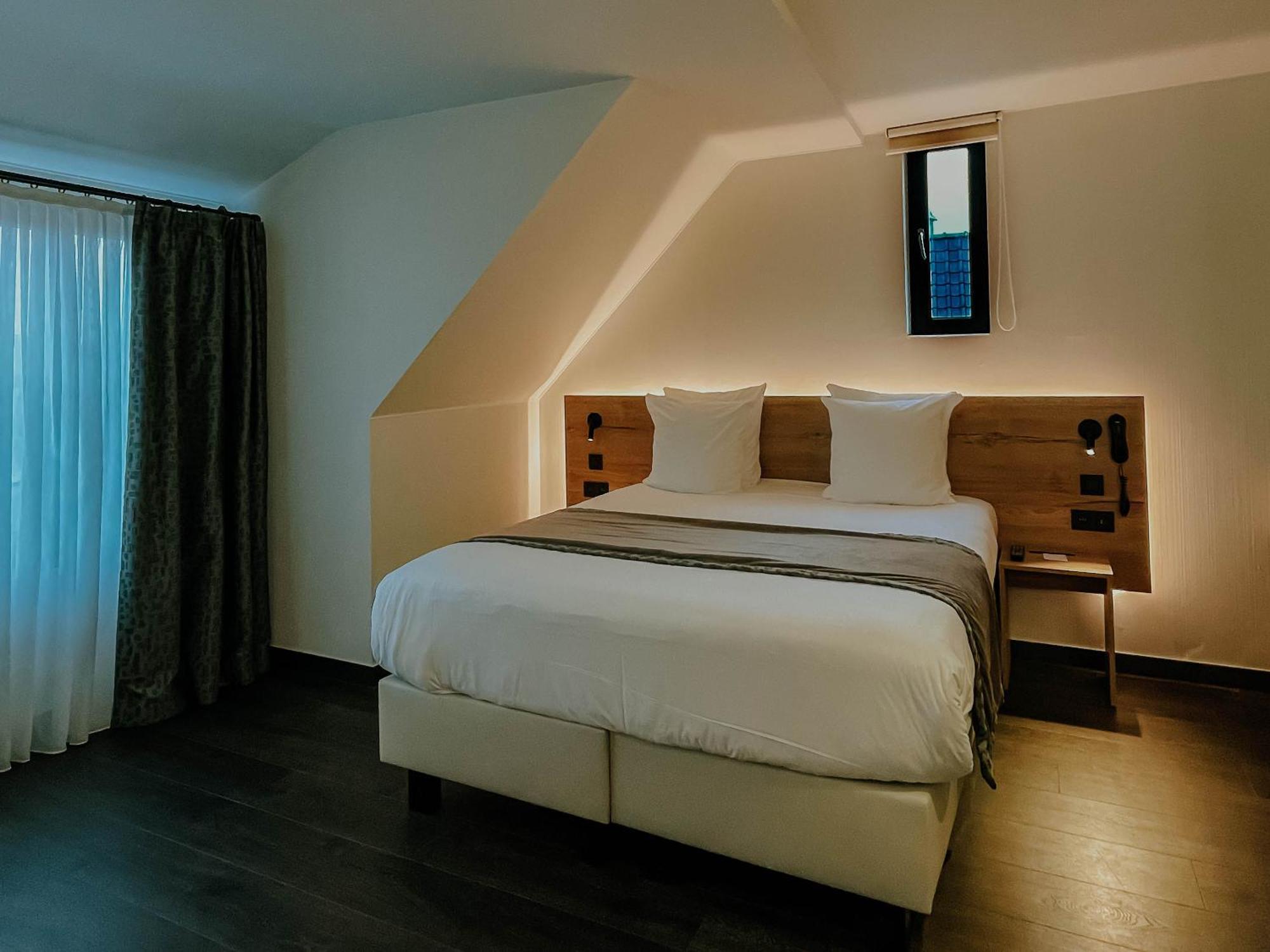 โฮเต็ลฮาร์โมนี่ Hotel เกนต์ ภายนอก รูปภาพ
